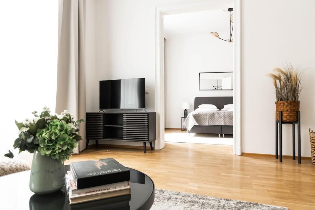 Apartment Franz 23 - Typical Viennese In The Heart Of *