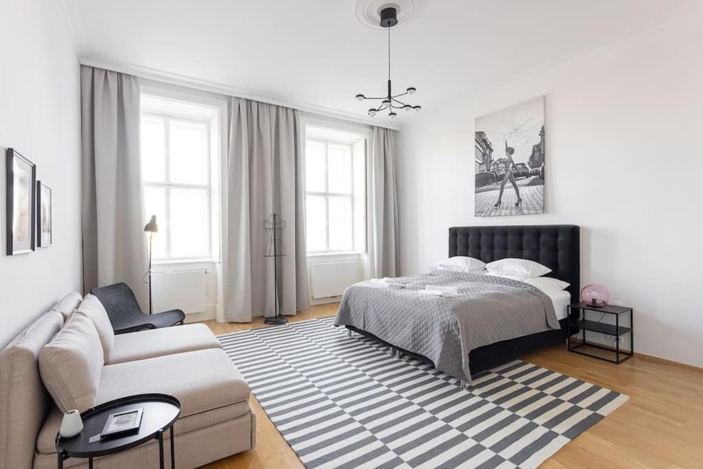 Apartment Franz 24 - Typical Viennese In The Heart Of