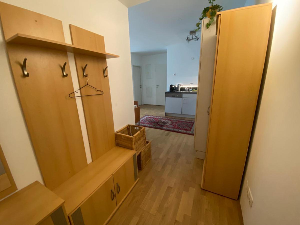 9 Stops Away From City-centre Apartment Wien