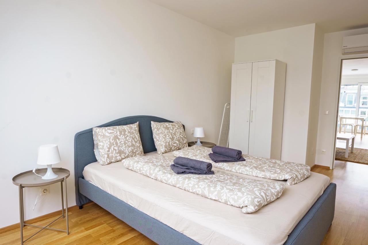 Apartment Ottakring *
