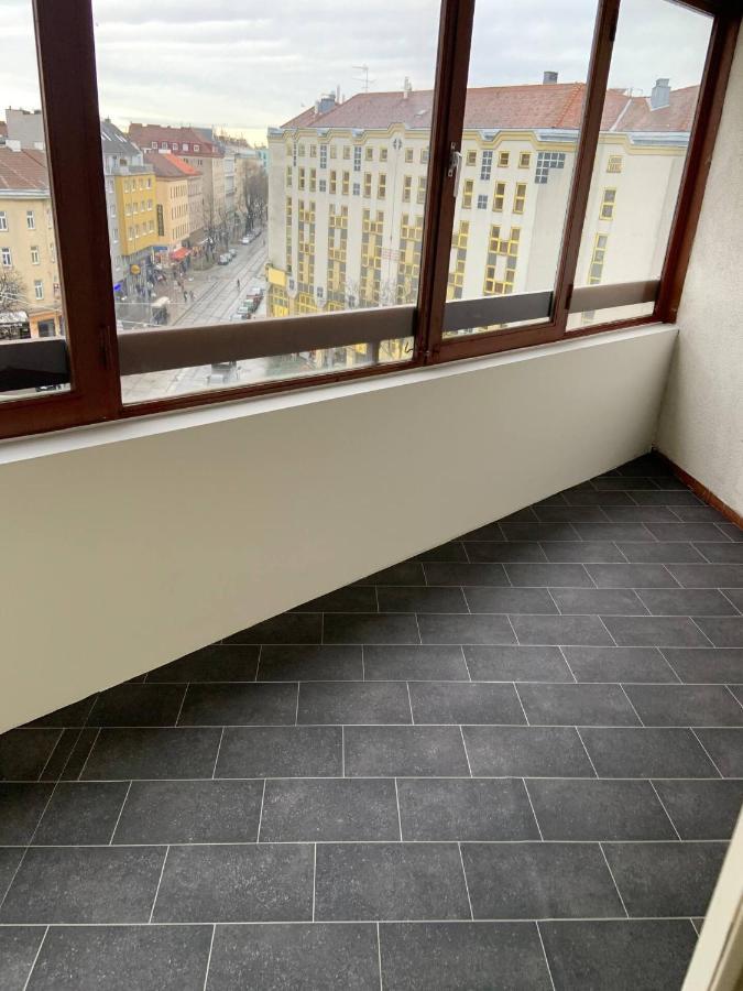 3-bedroom-flat With Parking Space Apartment *