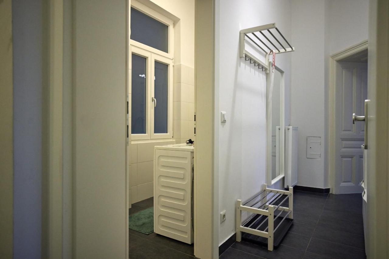 Hernalser Gürtel Ii By Easyb&b *