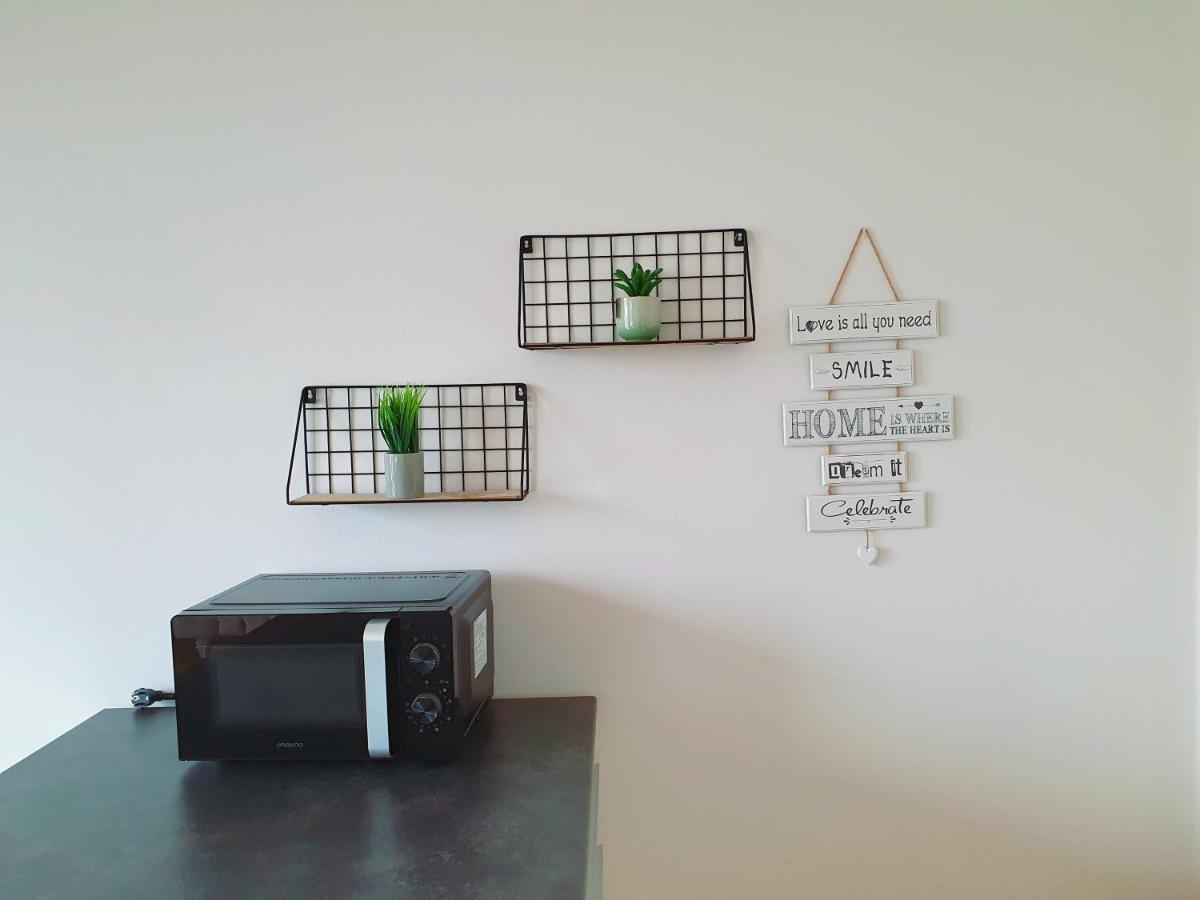 Near Lake Two Bedroom Duplex * Vienna