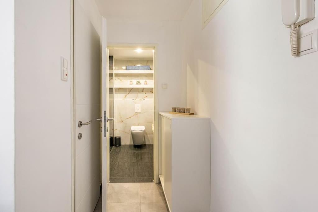 Cozy Renovated Close To Schoenbrunn Palace