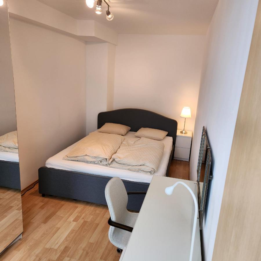 Lovely For 4 On The Danube River - Private Parking Vienna
