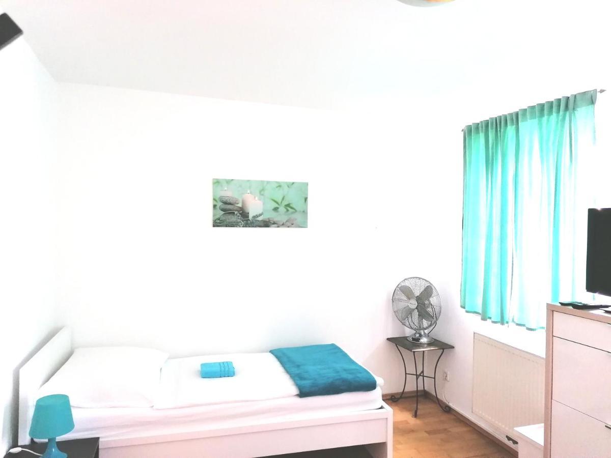 Hostel Favoriten-rooms