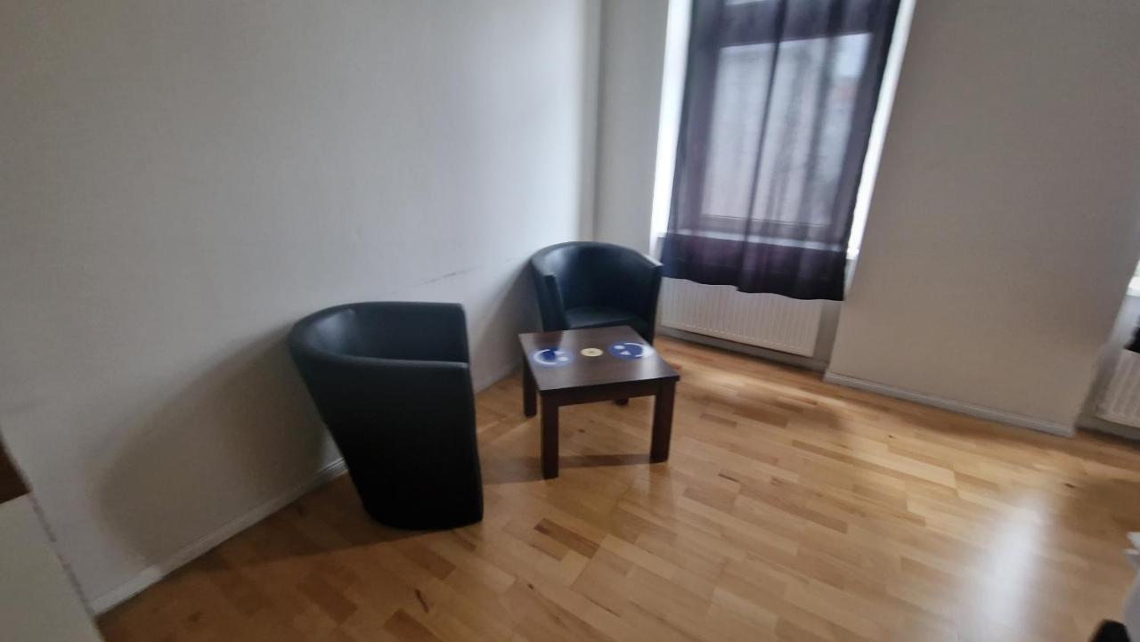 Treasure Apartment *