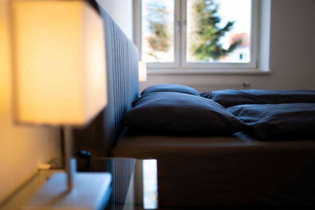 Comfortable 2br Apt With Parking, Wi-fi Near Center, Wein, Austria Apartamento Viena