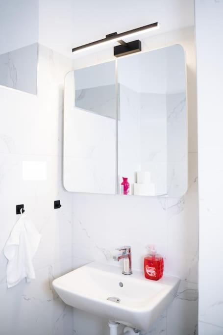 Apartment Zentrale & Ruhige 2 Zimmer - 42m² *