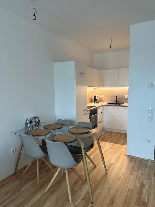 Exclusive Brandnew U3 Apartment