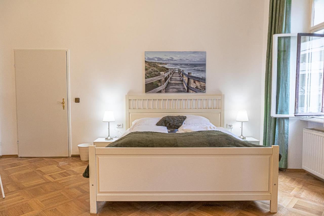 Apartment Large 4br Near Karlsplatz Ideal For Big Groups *