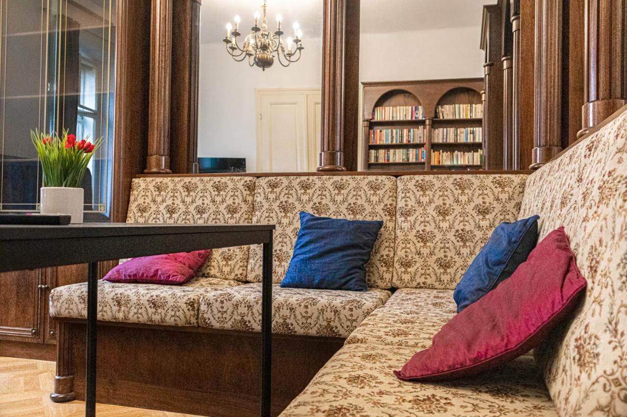 Apartment Large 4br Near Karlsplatz Ideal For Big Groups *