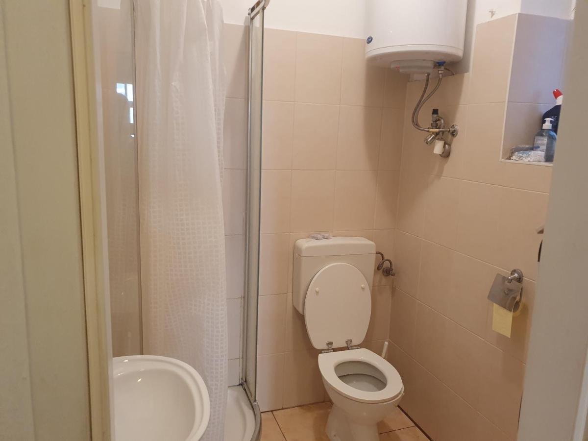 Apartment Spacious Near The Center *