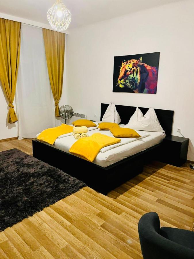 Apartment & Business 1150