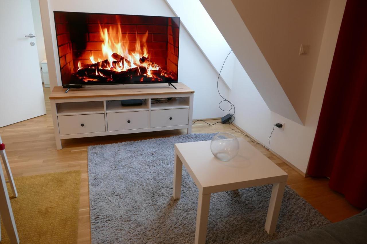 Appartamento Cosy Modern With A/c And Balcony Vienna