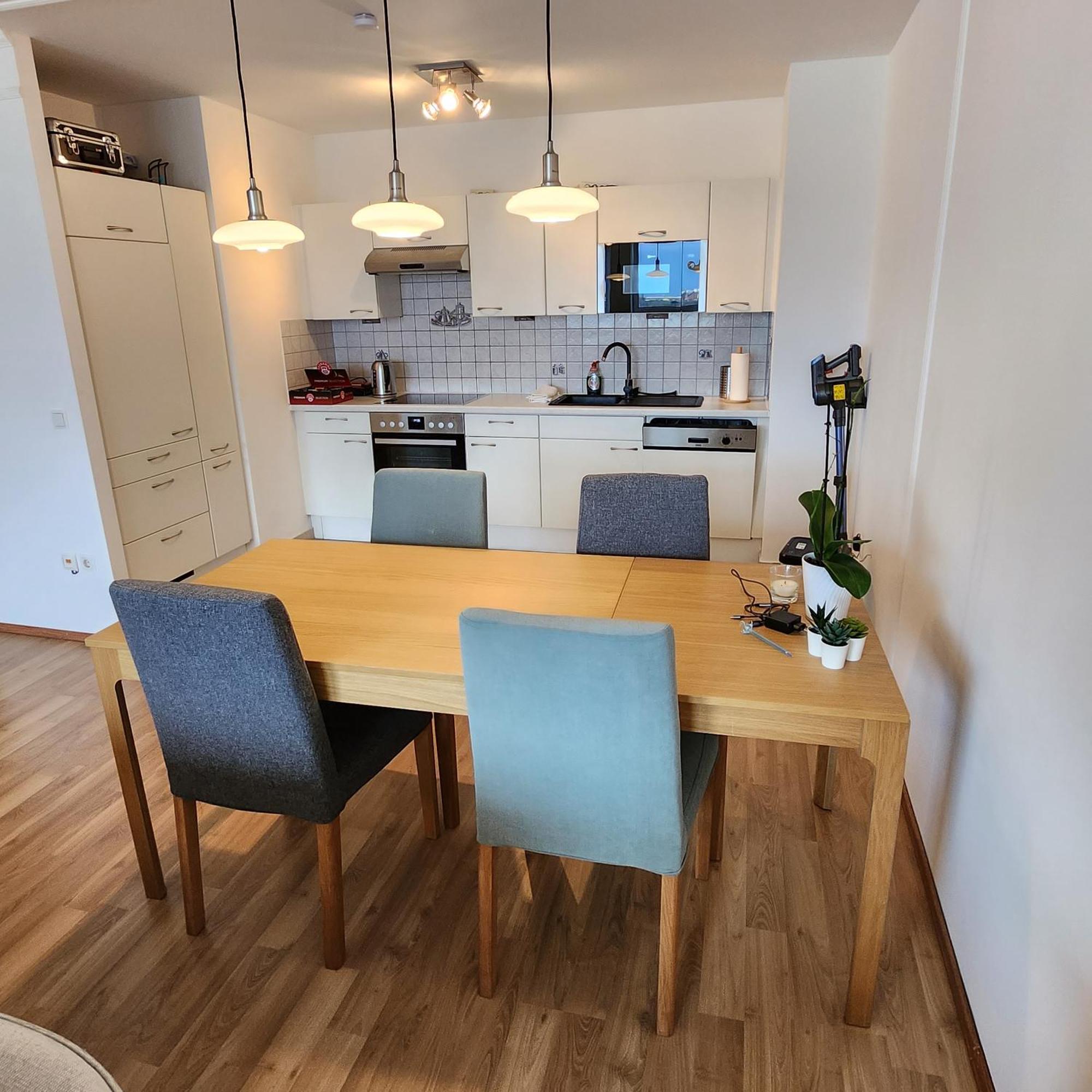 Lovely For 4 On The Danube River - Private Parking Apartment Vienna