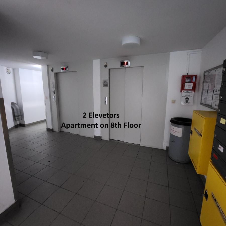 Lovely For 4 On The Danube River - Private Parking Apartment Vienna