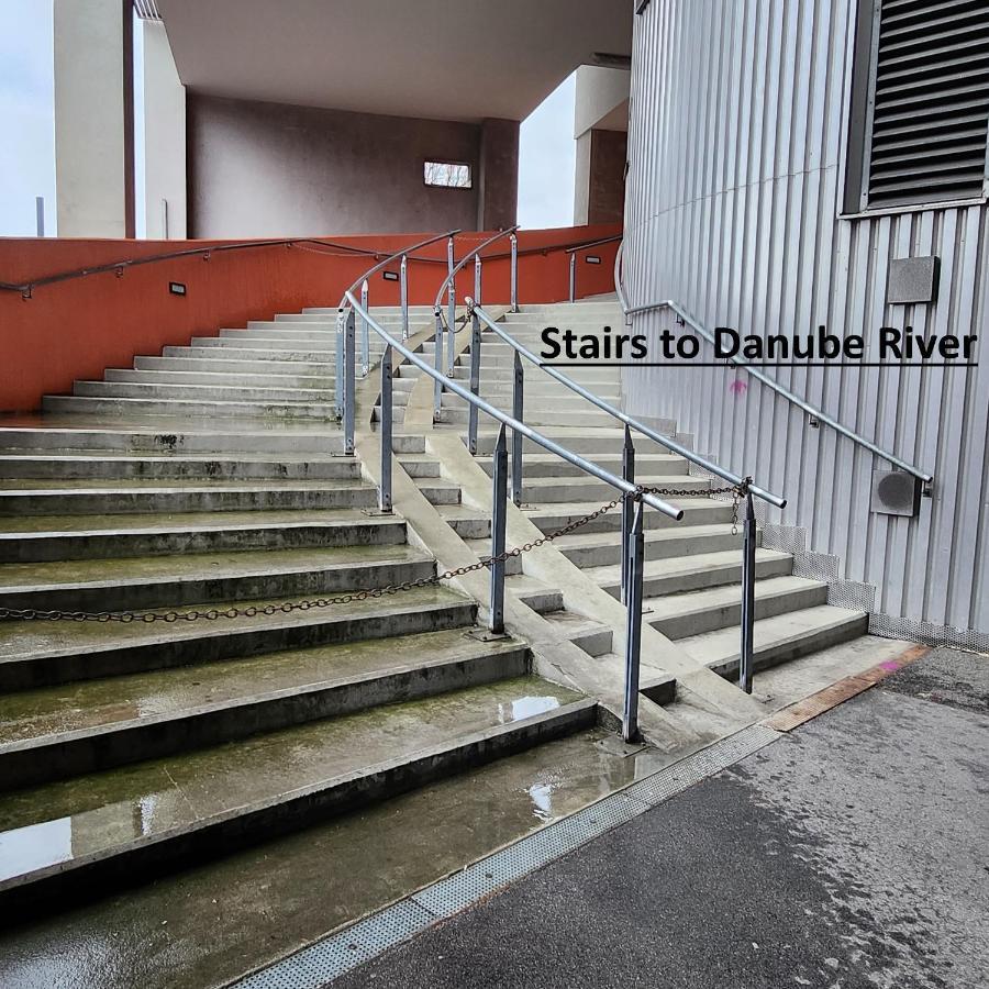 Lovely For 4 On The Danube River - Private Parking * Vienna