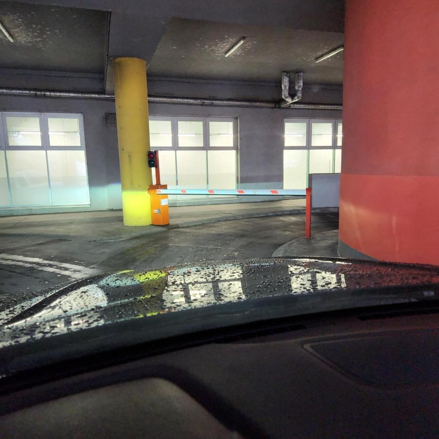 Lovely For 4 On The Danube River - Private Parking *