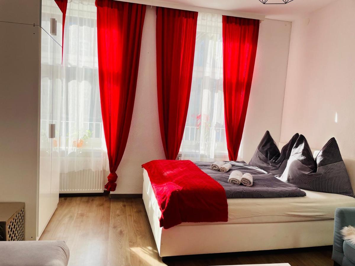 Apartment & Business 1150