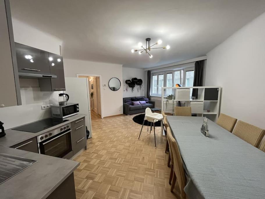 Apartment *luxurious And Spacious Family Apartment* *