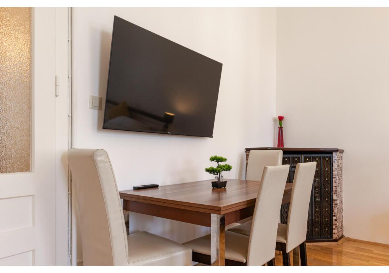 Apartment Cheerful 2br - Suitable For Longstays
