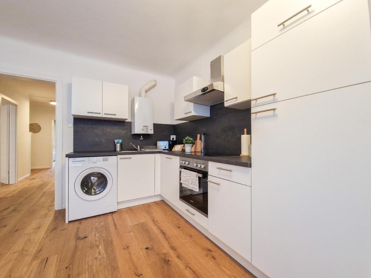 Feelhome - Design - Kitchen - Kingbed - Smart Tv Apartment Vienna