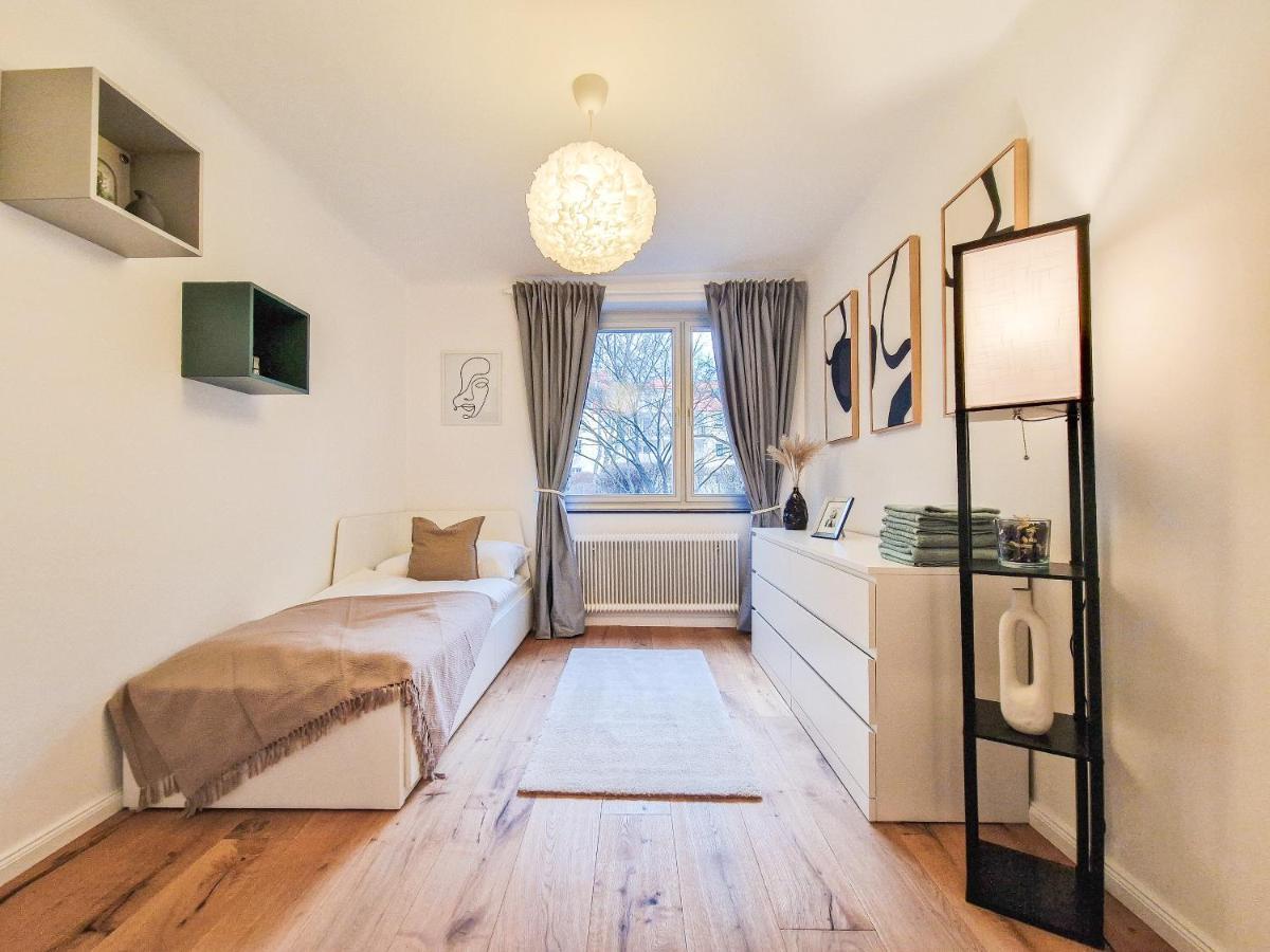 Feelhome - Design - Kitchen - Kingbed - Smart Tv Apartment *