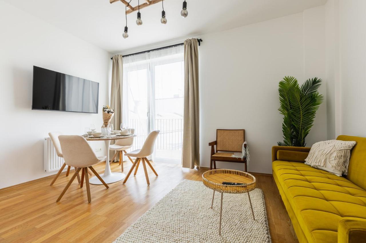 Bright Stylish With A Balcony In A Location Apartment Vienna