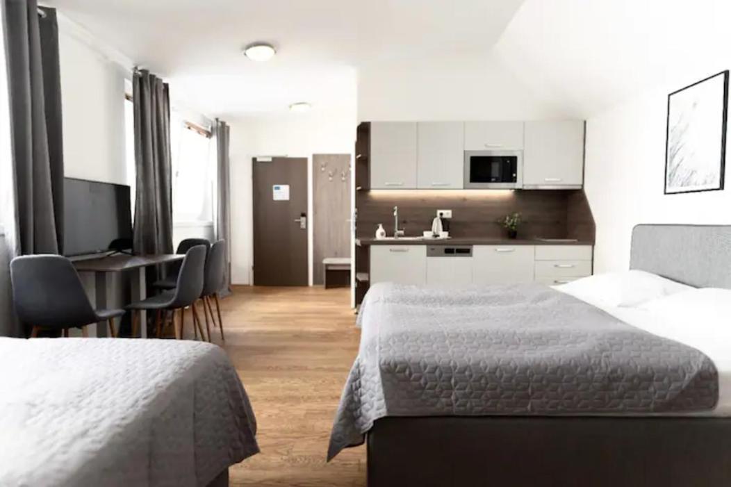 Triester Apartment Vienna