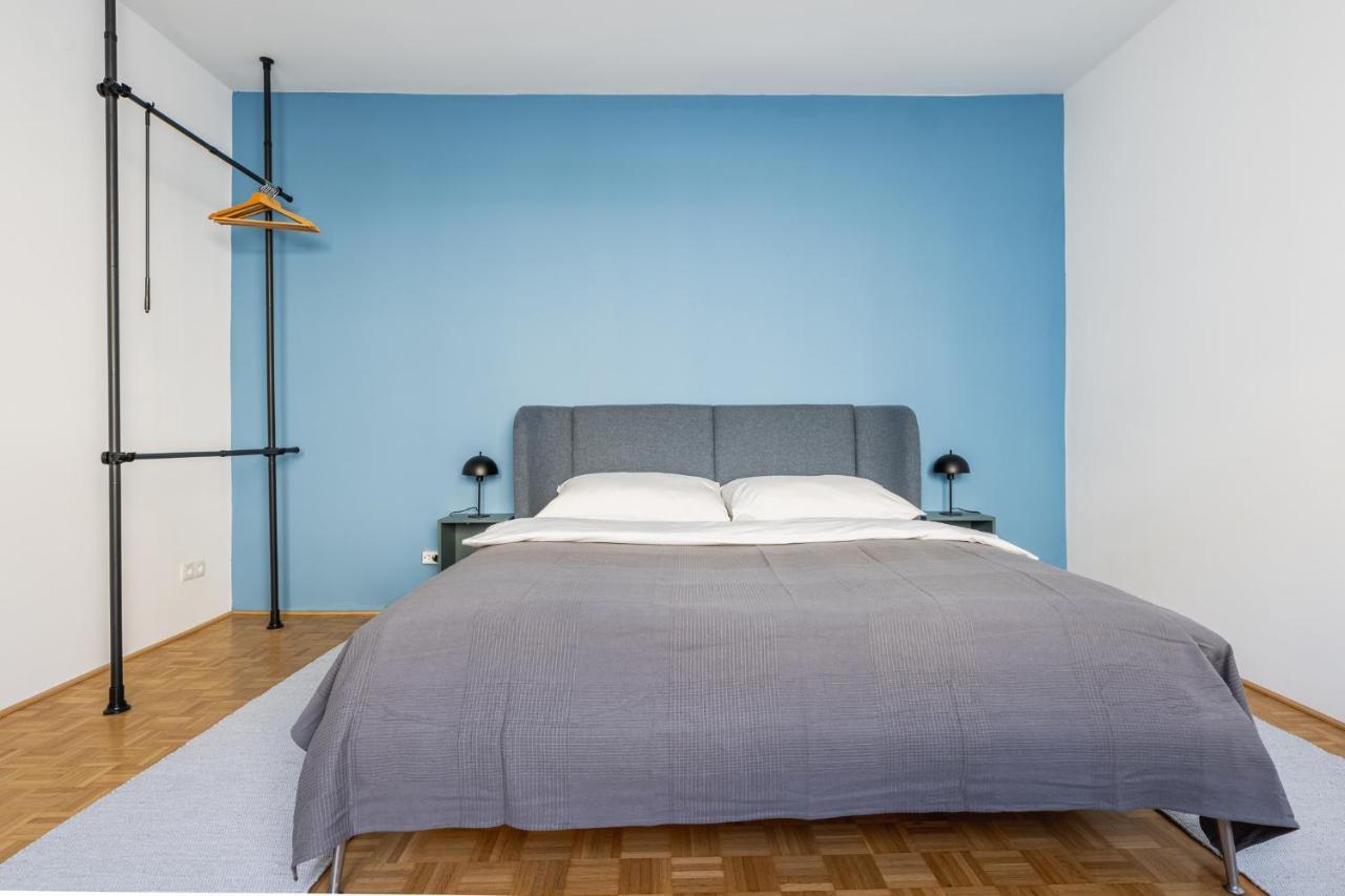 Bright Stylish In A Location Apartamento Viena
