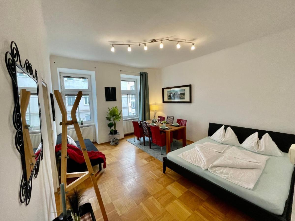 Nice Close To City Center Apartment