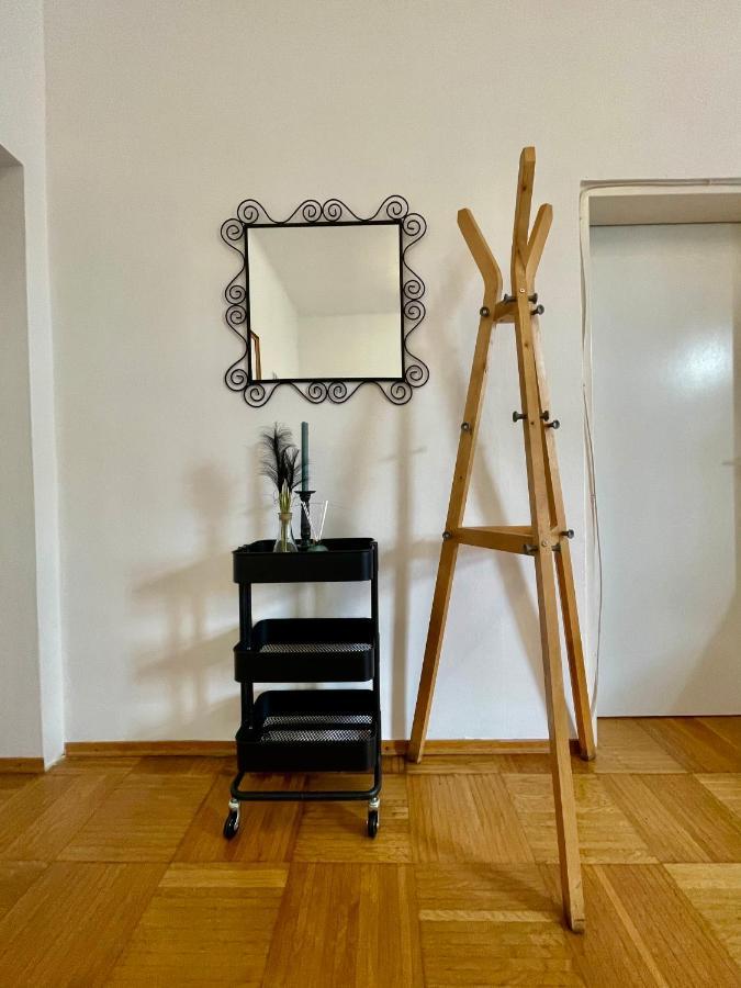 Nice Close To City Center Apartment