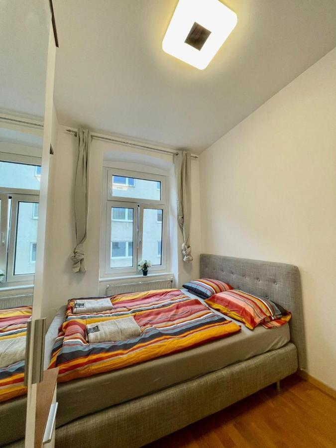 Deluxe Studio 3p Th Apartment *
