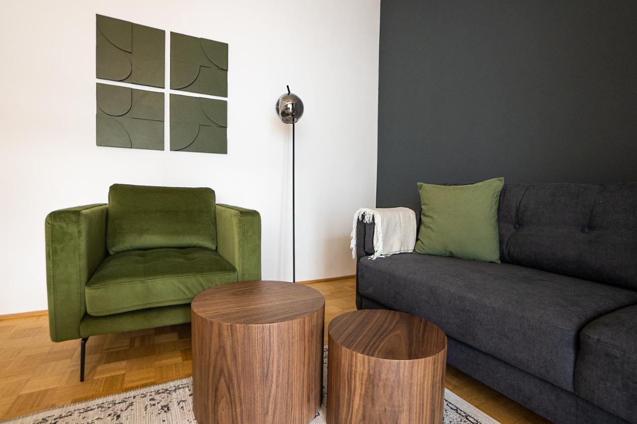 Bright Stylish With A Huge Terrace In A Location Apartment Vienna