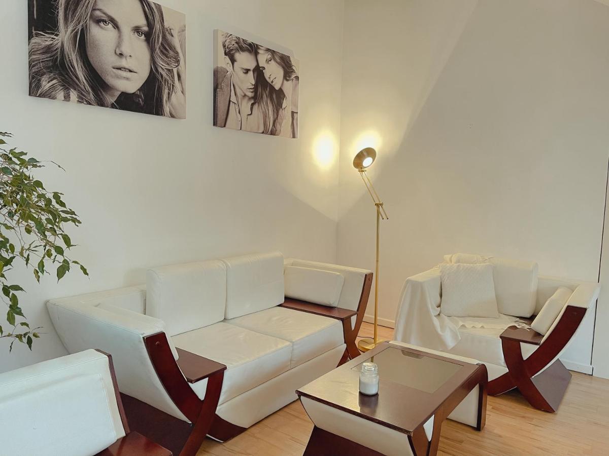 Luxury 150m2 In Desirable Area Of Historic Appartamento Vienna