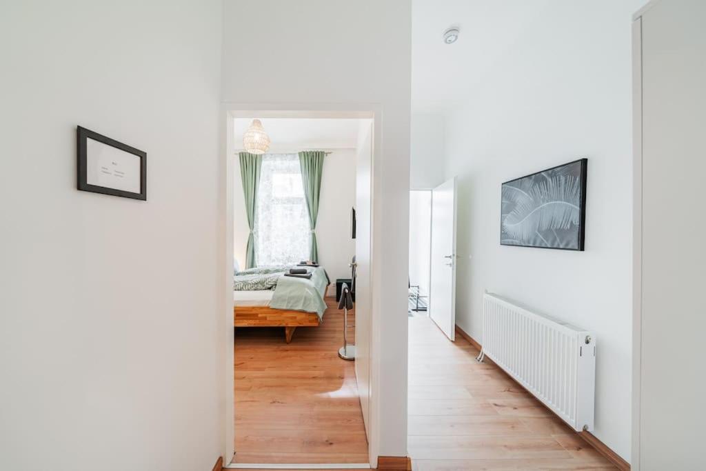 3 Bedrooms - 75sqm - 15 Min. Center Apartment *