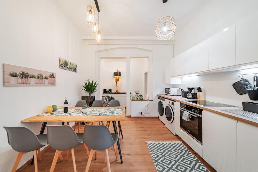 3 Bedrooms - 75sqm - 15 Min. Center