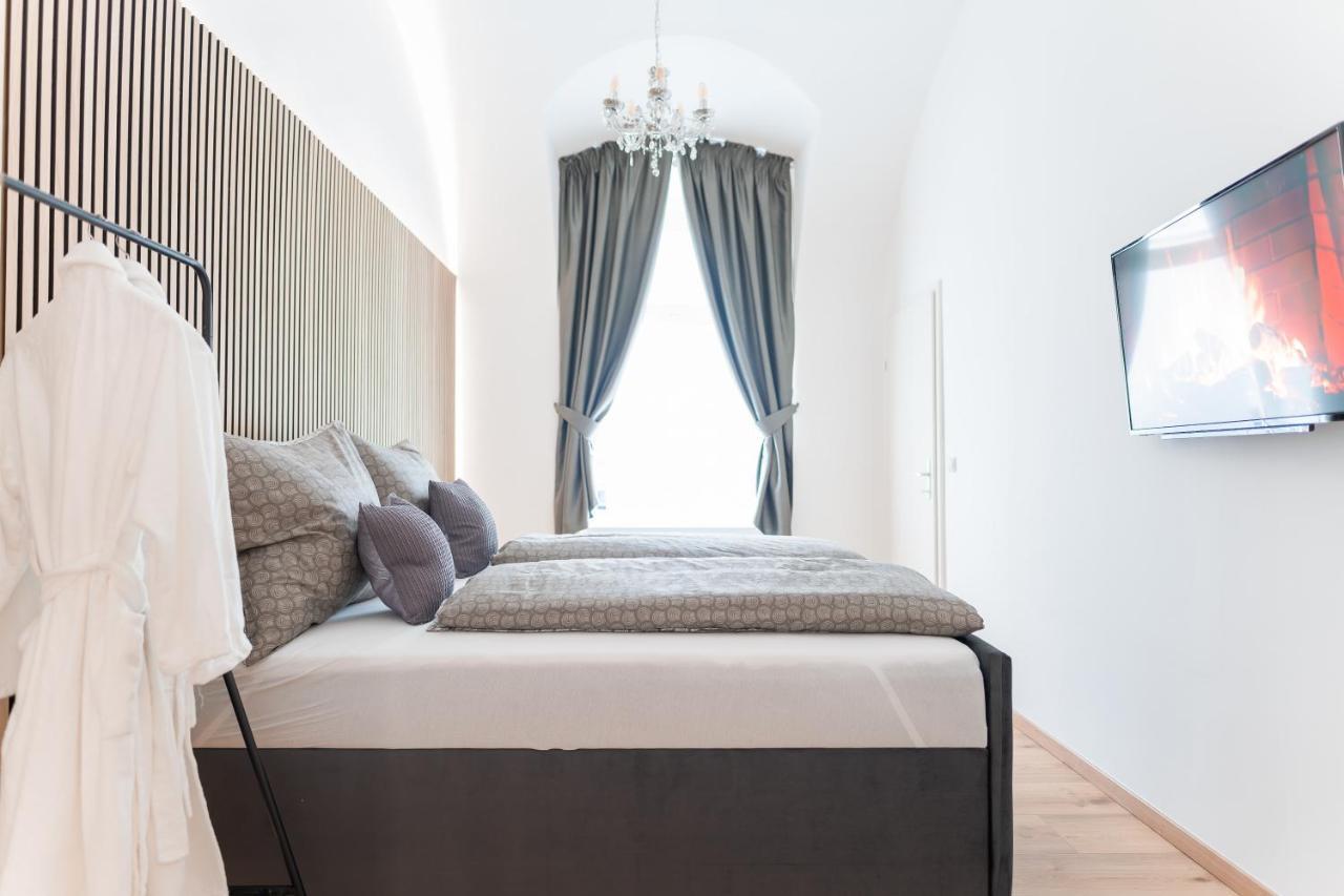 Beatrix Luxury *