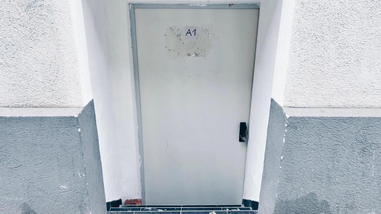 Space One - Simple Living In The Center Wien