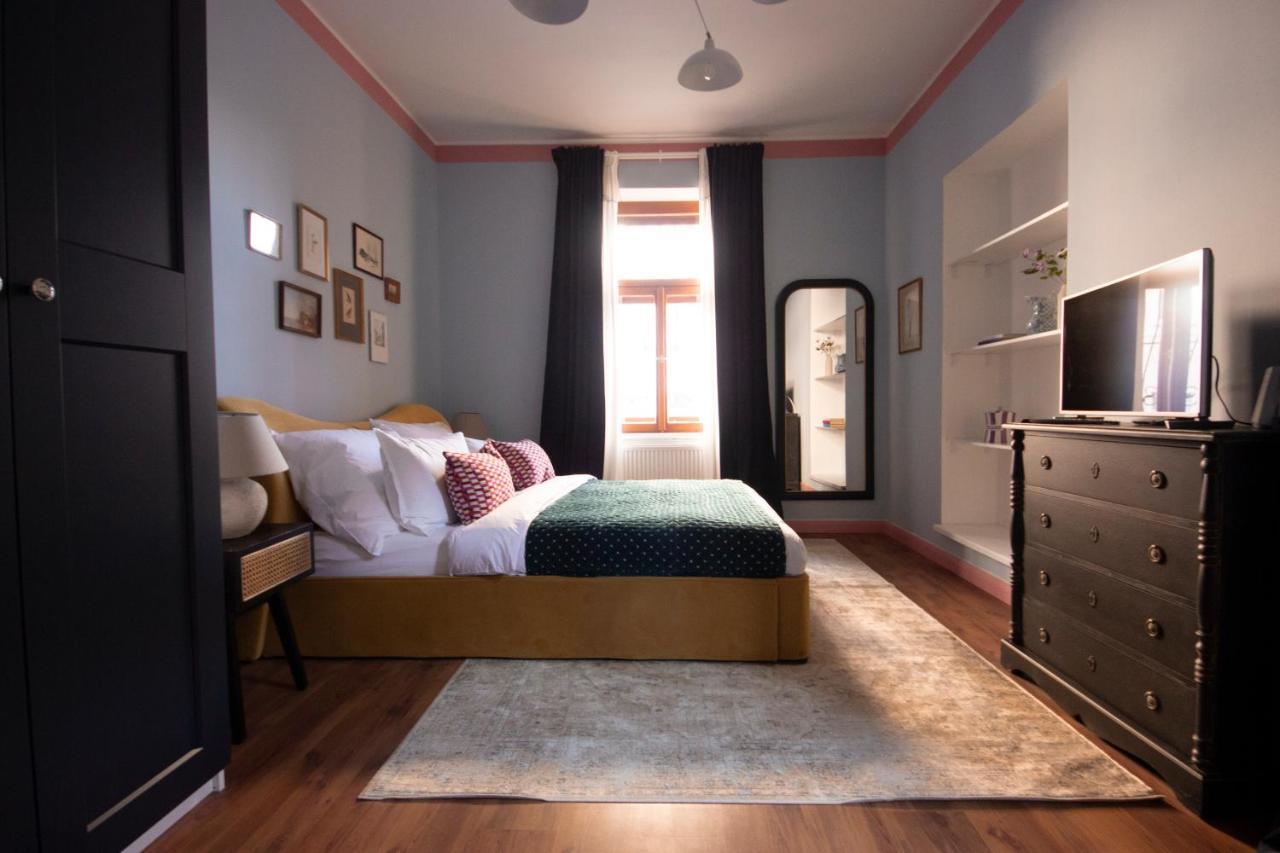 Bed & Breakfast Oak House