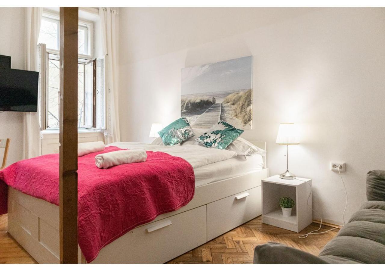 Apartment Optimal Apartment, 5 Persons, Long Discount