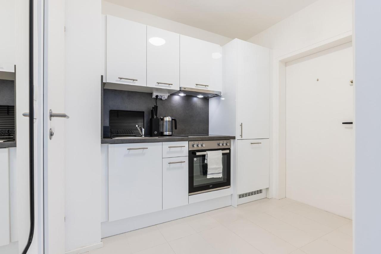 Bright Stylish In A Location Viena