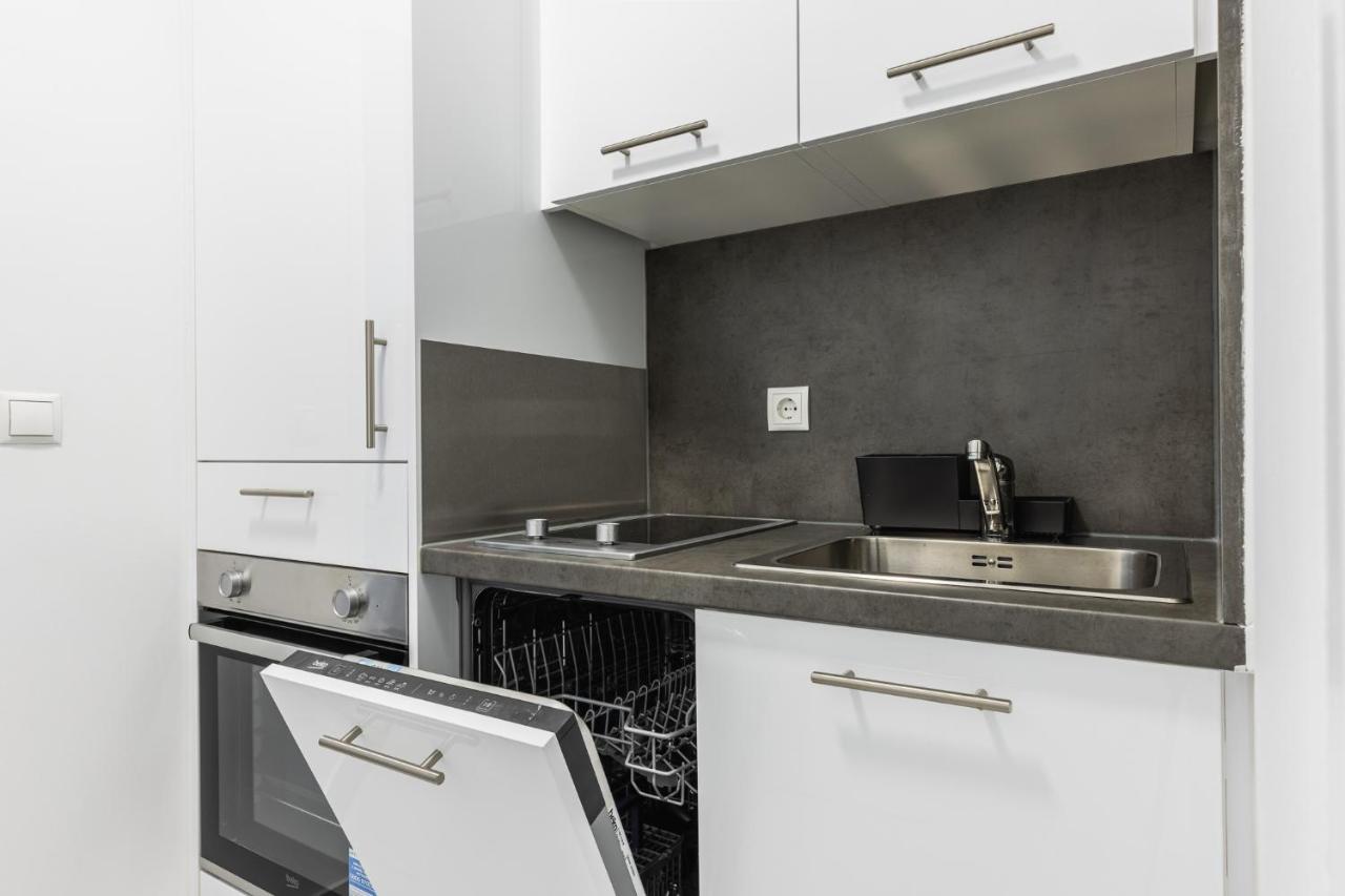 Bright Stylish In A Location Viena