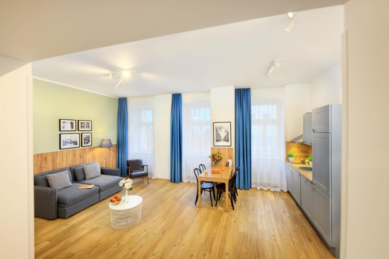 Jimmy's Dandelion 3* Vienna