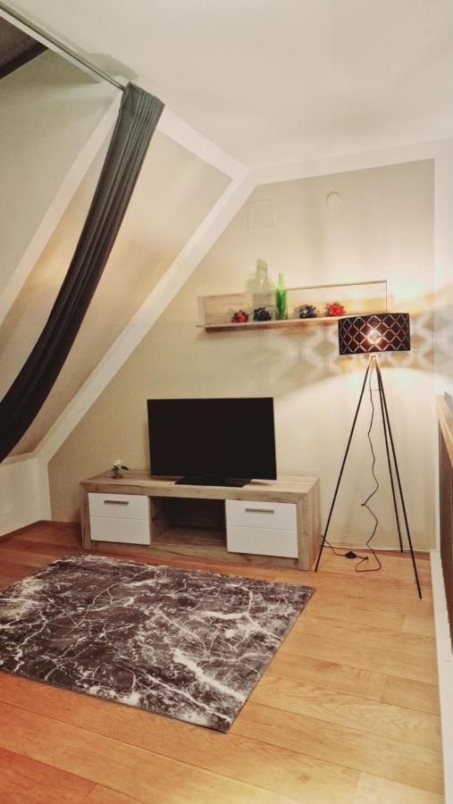 Elegance Apartamento *