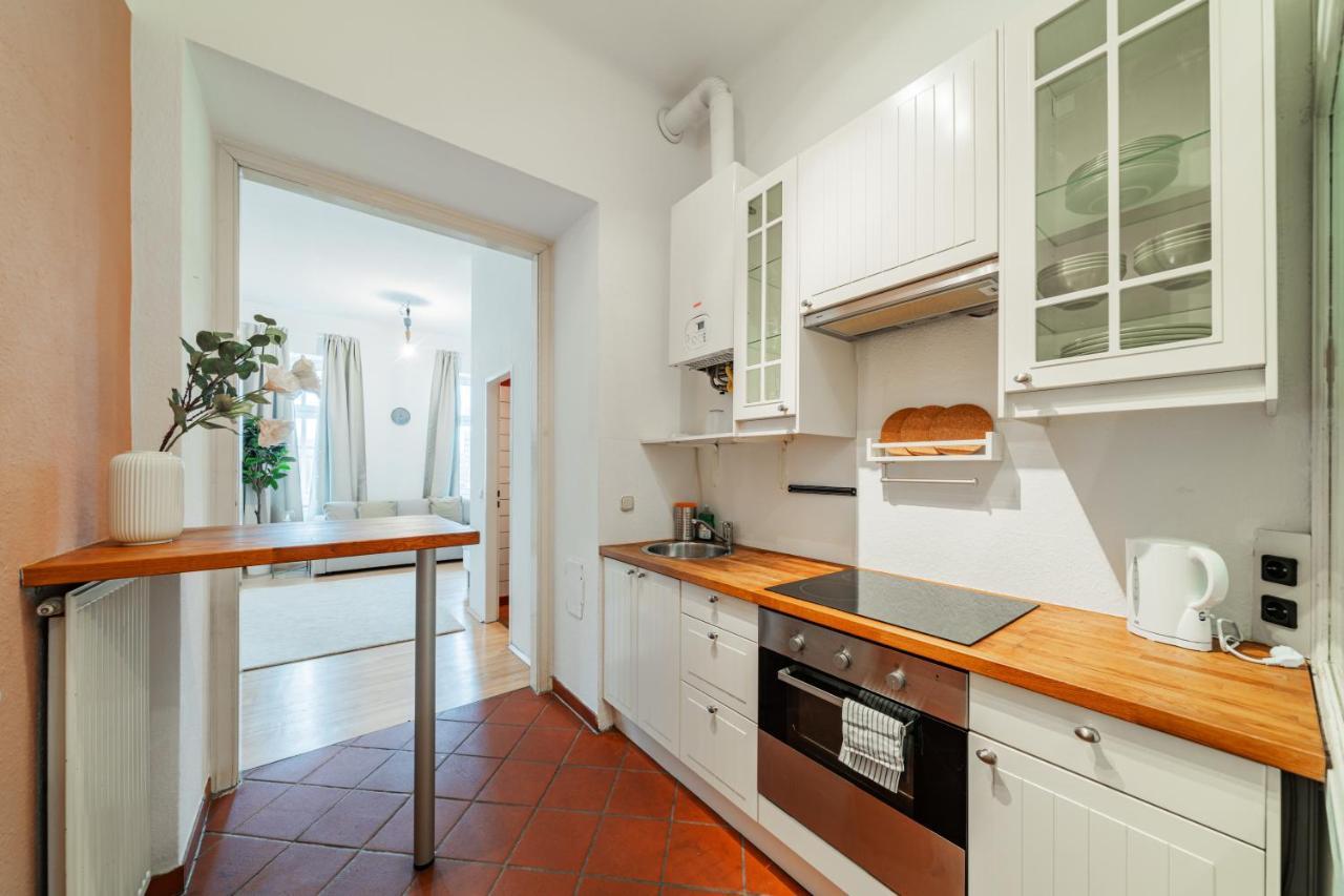 Stylisch In Vienna's 18th District Apartment Vienna