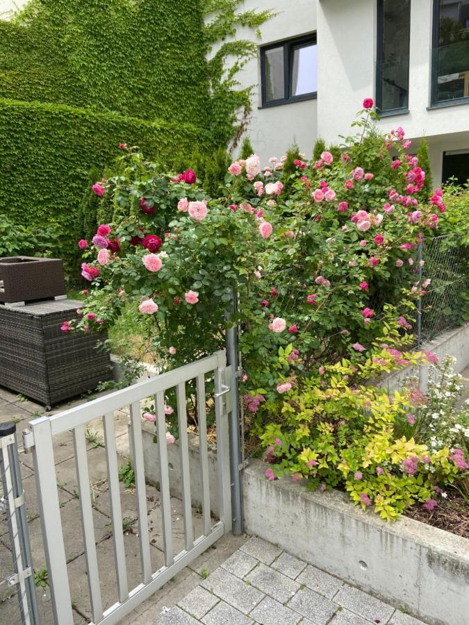 Sweet Townhouse *