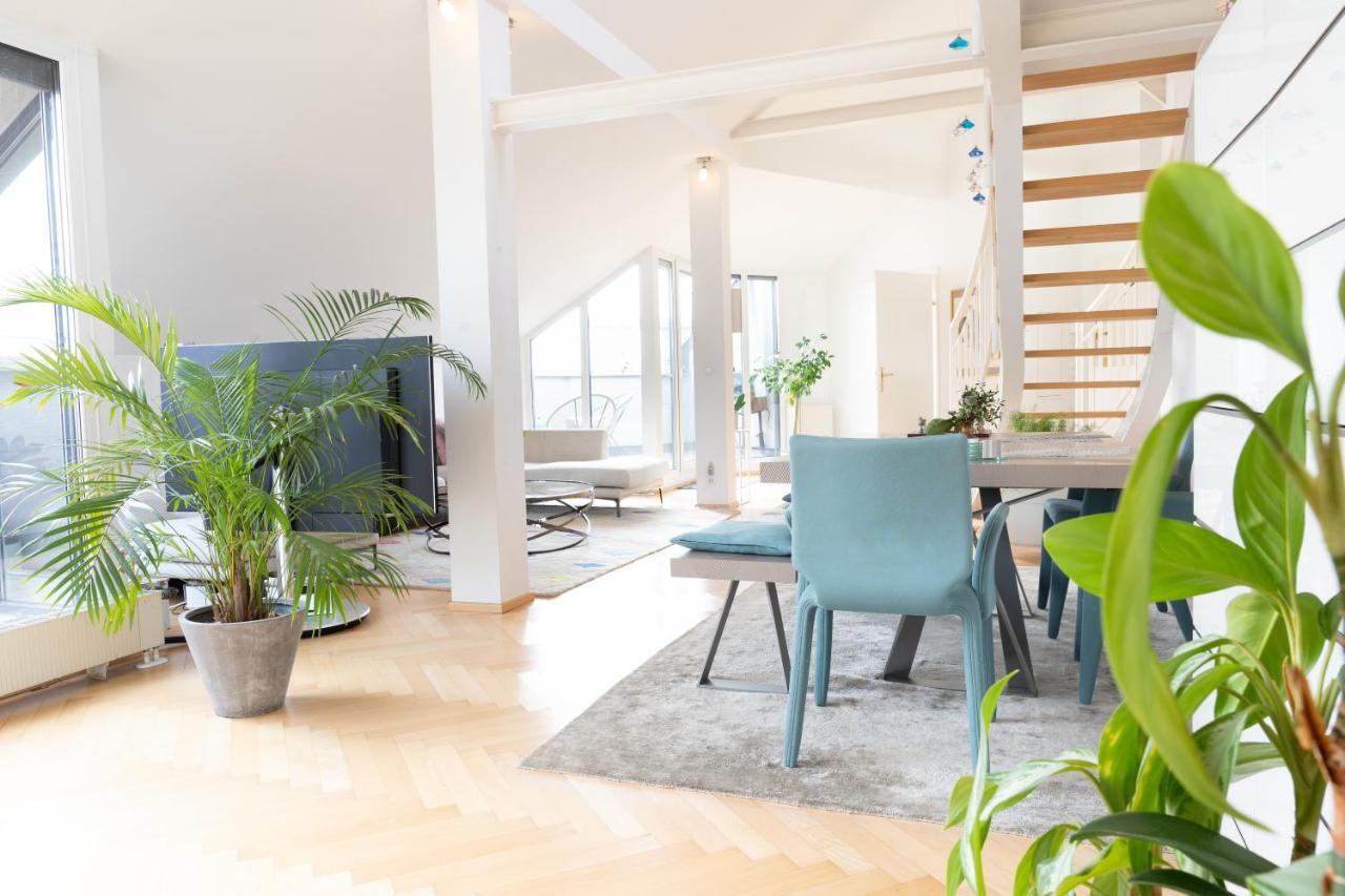 Stunning 100m In - Center Apartment