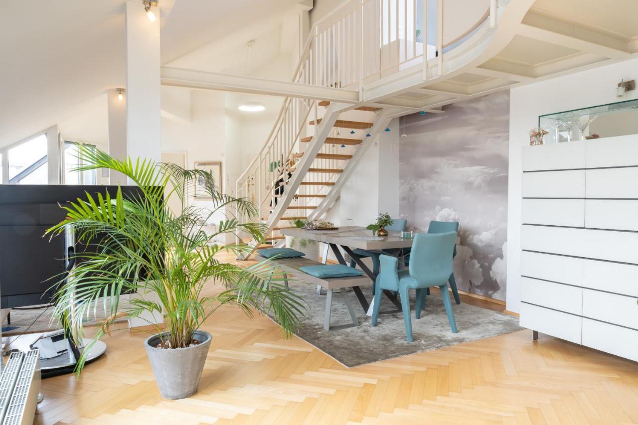 Stunning 100m In - Center Apartment